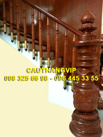 Cầu thang gỗ tay vịn gỗ VIP-G16